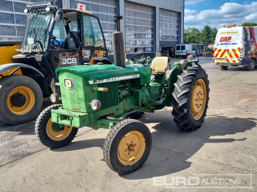 John Deere 1020 - جرار صغير: صورة 1 John Deere 1020 - جرار صغير: صورة 1