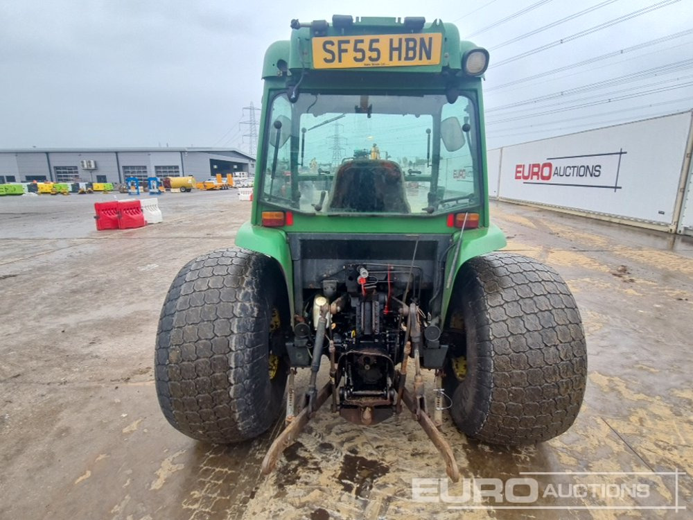 John Deere 4520 - جرار صغير: صورة 4 John Deere 4520 - جرار صغير: صورة 4