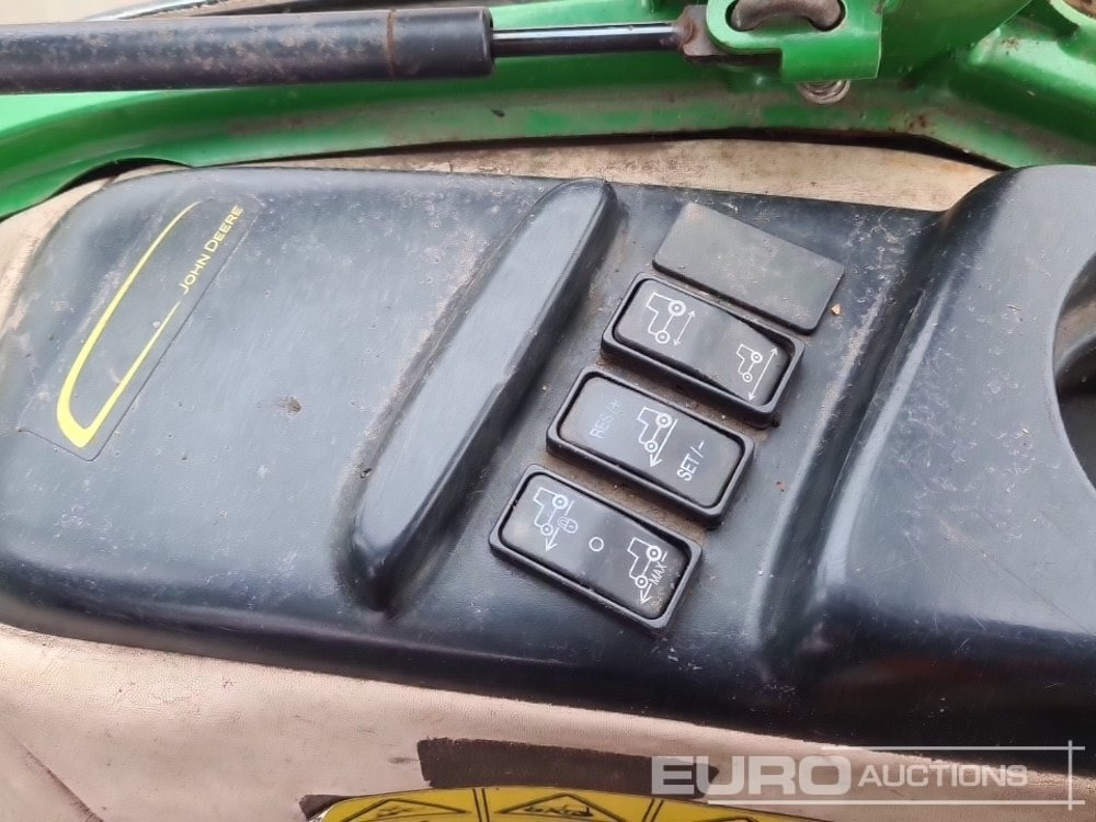 جرار صغير John Deere 4520: صورة 34 جرار صغير John Deere 4520: صورة 34