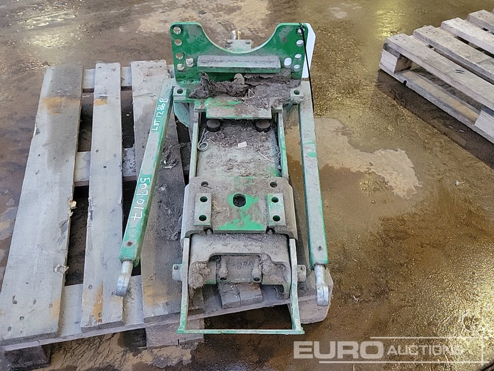 John Deere Pick Up Hitch to suit Tractor - الآلات الزراعية: صورة 4 John Deere Pick Up Hitch to suit Tractor - الآلات الزراعية: صورة 4