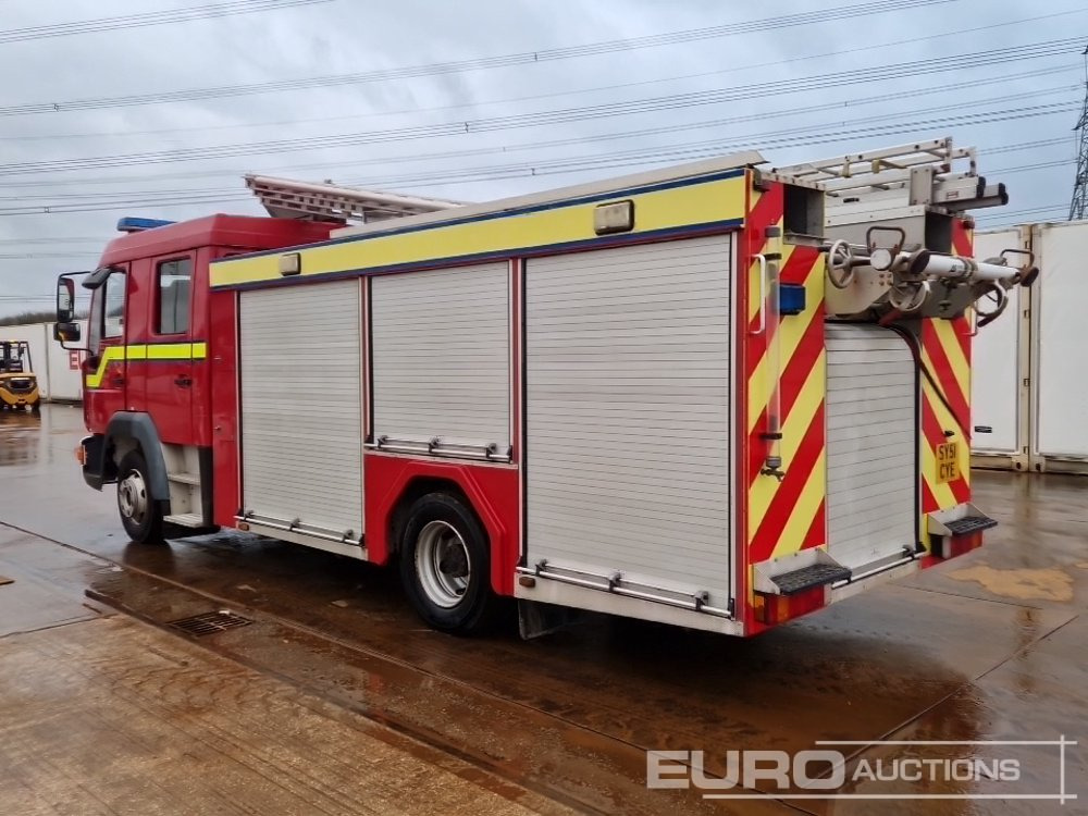 MAN 4x2 Fire Engine, Manual Gearbox - سيارة إطفاء: صورة 3 MAN 4x2 Fire Engine, Manual Gearbox - سيارة إطفاء: صورة 3