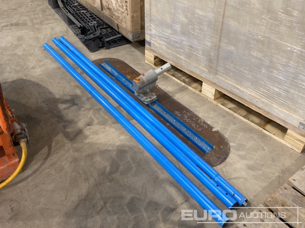 MBW Bull Float - آلة أسفلت: صورة 2 MBW Bull Float - آلة أسفلت: صورة 2