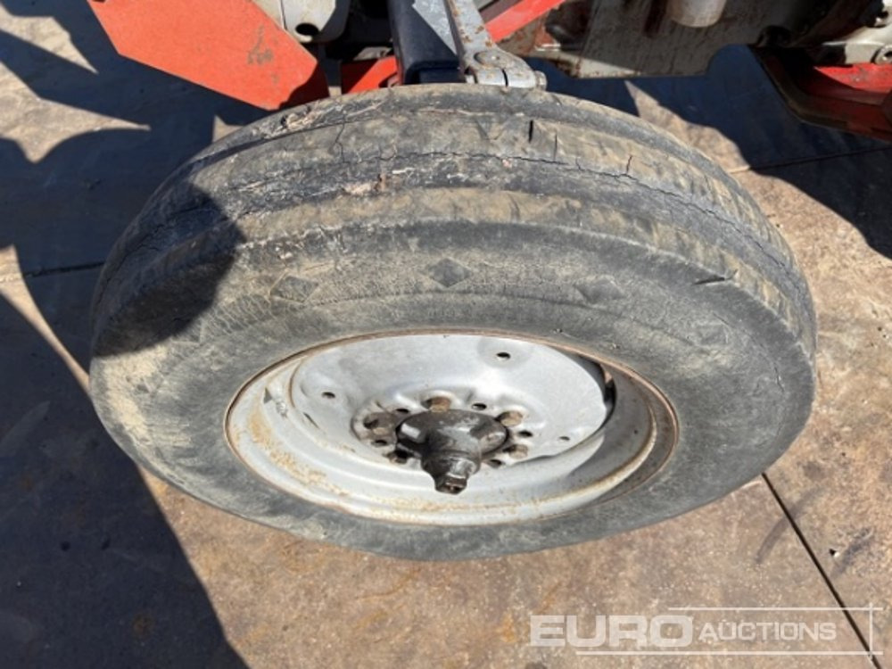 Massey Ferguson 135 - جرار: صورة 5 Massey Ferguson 135 - جرار: صورة 5