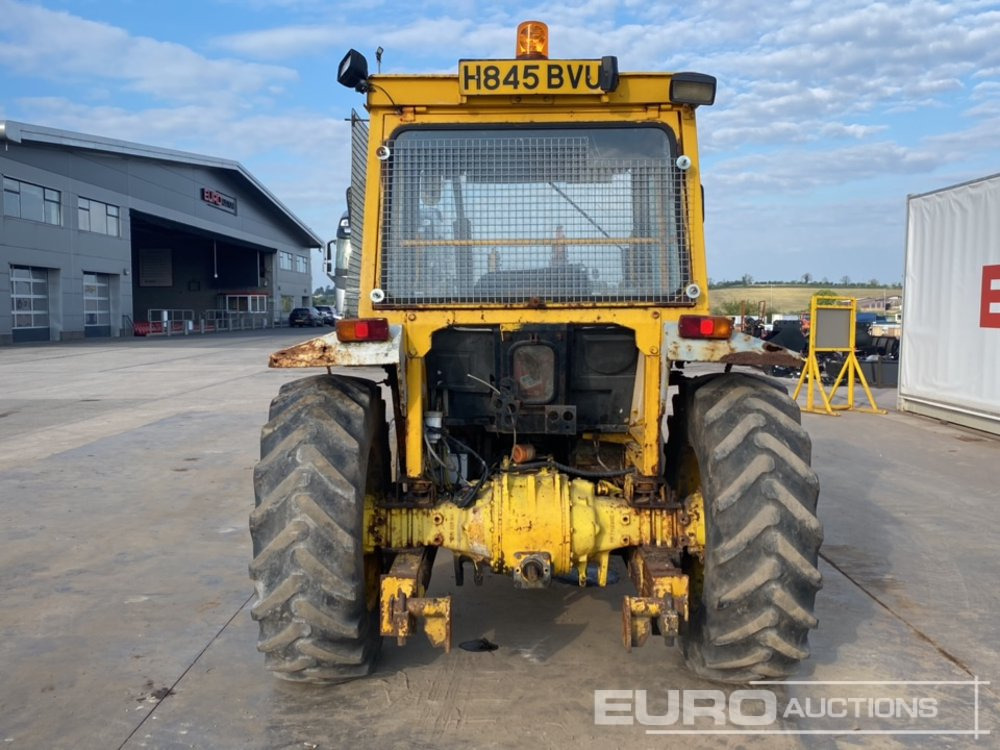Massey Ferguson 30E - جرار: صورة 4 Massey Ferguson 30E - جرار: صورة 4