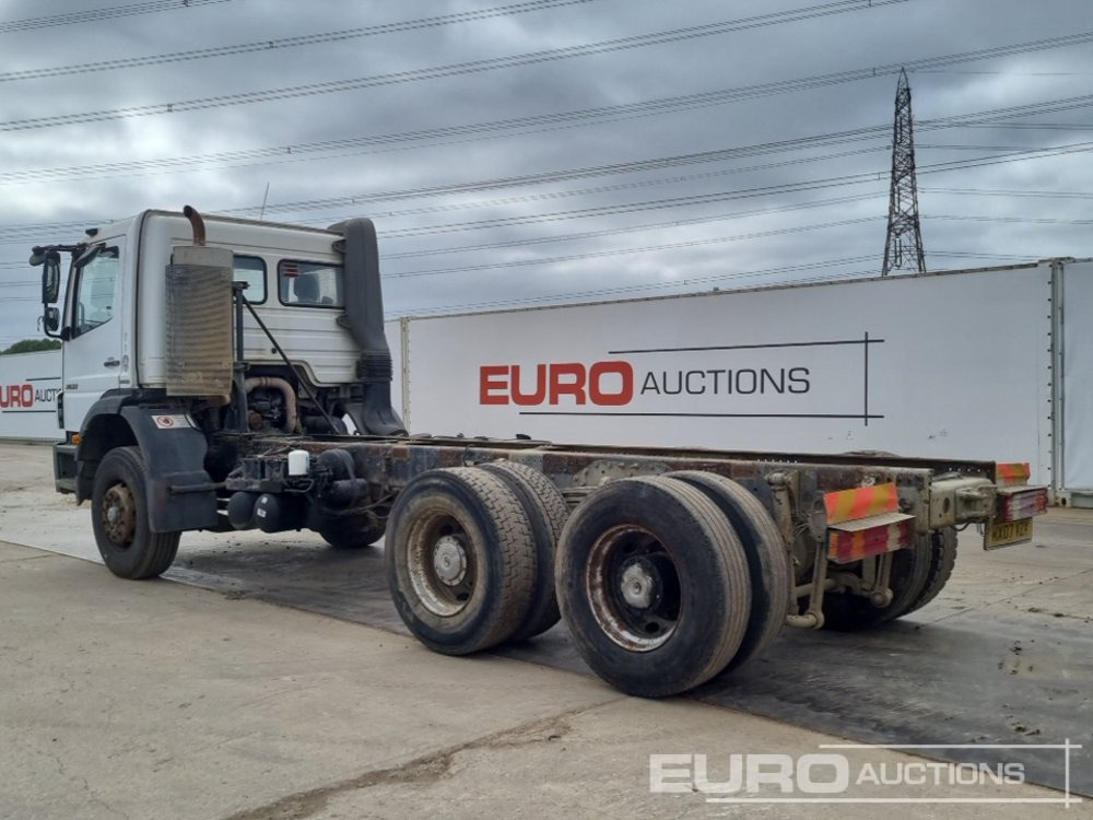 Mercedes 2633 - شاحنة هيكل كابينة: صورة 3 Mercedes 2633 - شاحنة هيكل كابينة: صورة 3