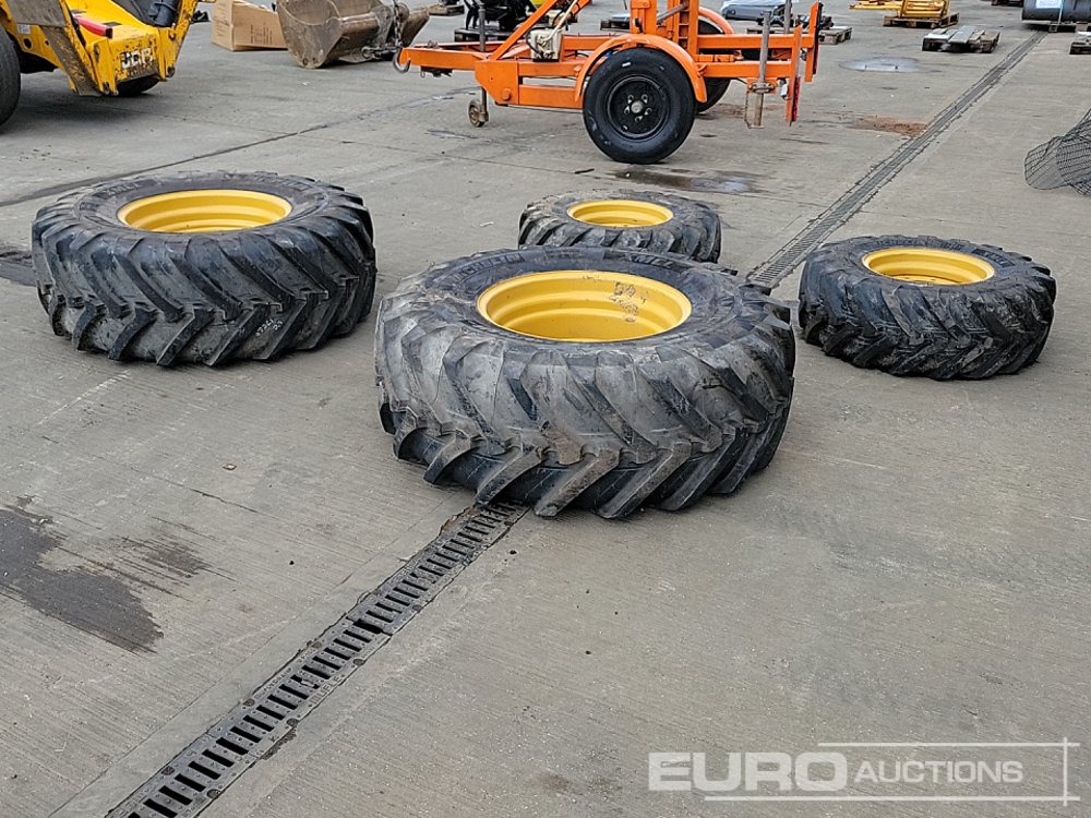 Michelin 480/80R26 Tyre & Rim (2 of), 340/80R18 Tyre & Rim (2 of) - إطارات: صورة 5 Michelin 480/80R26 Tyre & Rim (2 of), 340/80R18 Tyre & Rim (2 of) - إطارات: صورة 5