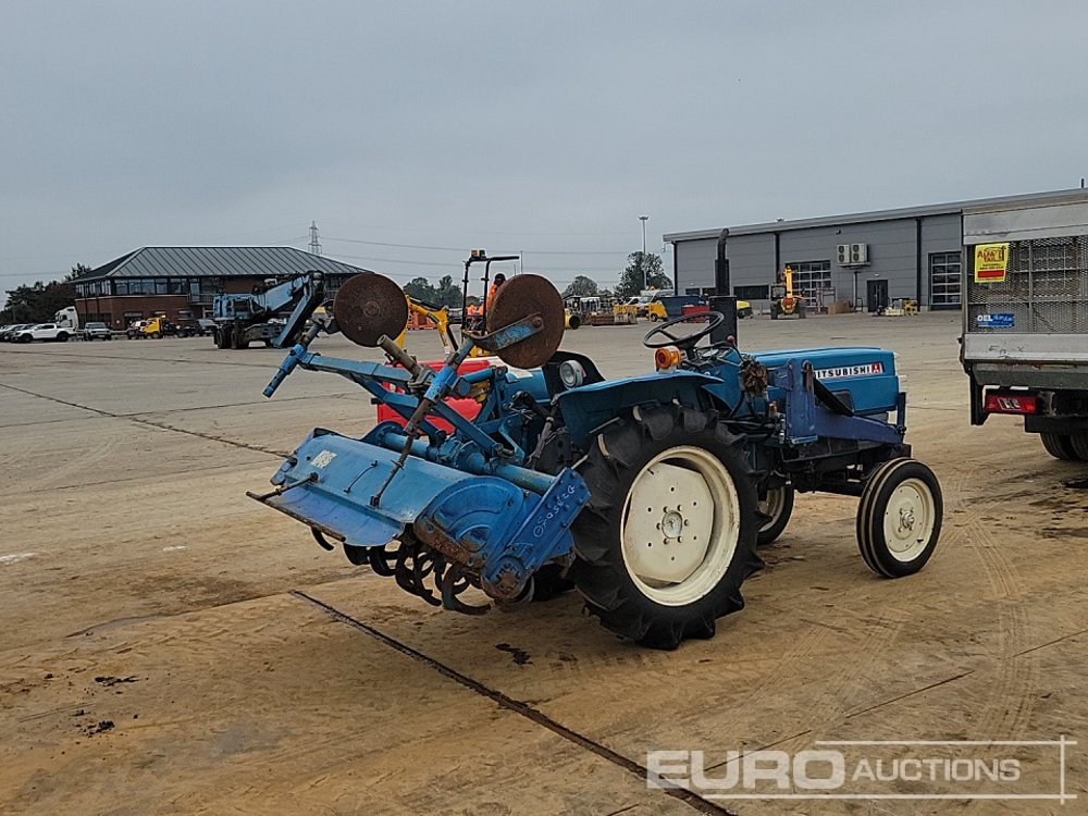 Mitsubishi D2350 - جرار صغير: صورة 5 Mitsubishi D2350 - جرار صغير: صورة 5
