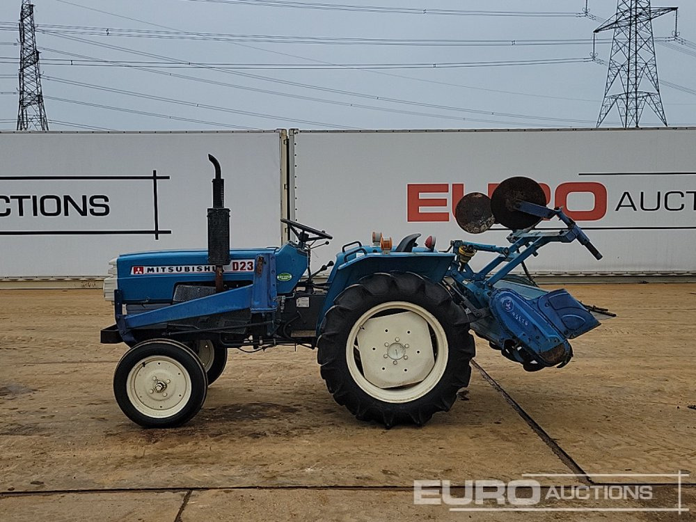 Mitsubishi D2350 - جرار صغير: صورة 2 Mitsubishi D2350 - جرار صغير: صورة 2
