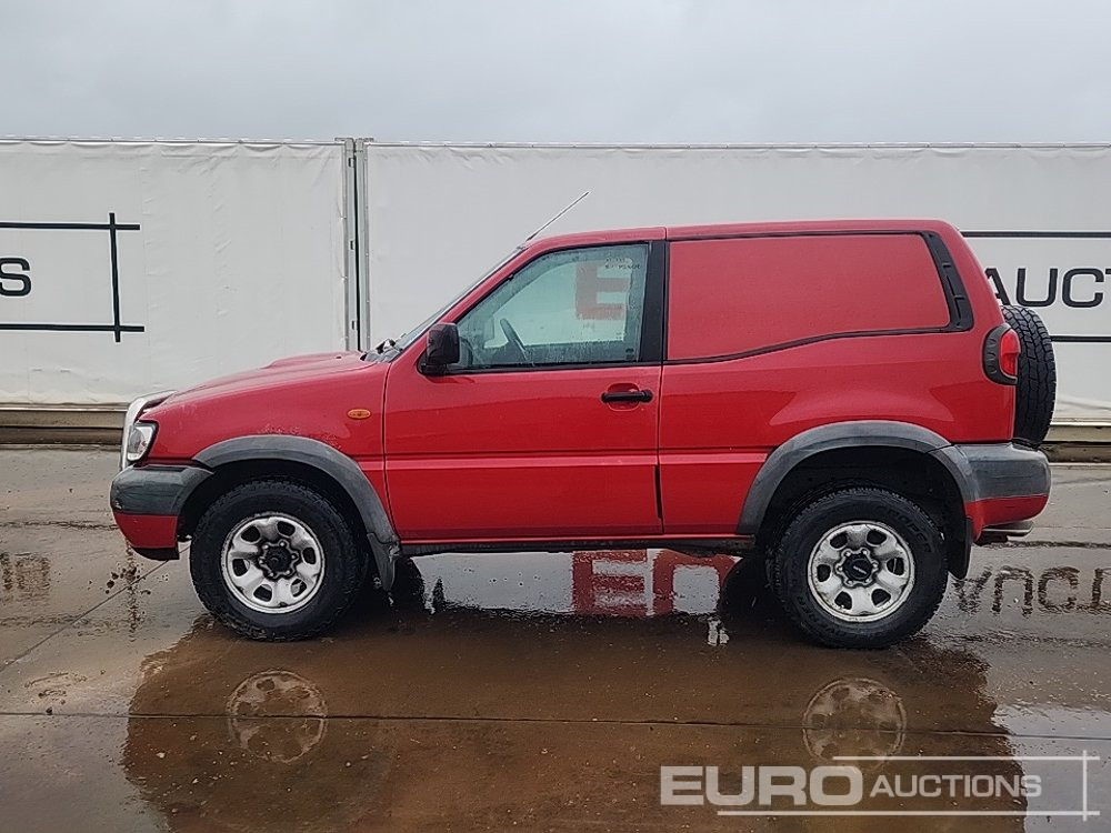 Nissan Terrano - سيارة دفع رباعي: صورة 2 Nissan Terrano - سيارة دفع رباعي: صورة 2
