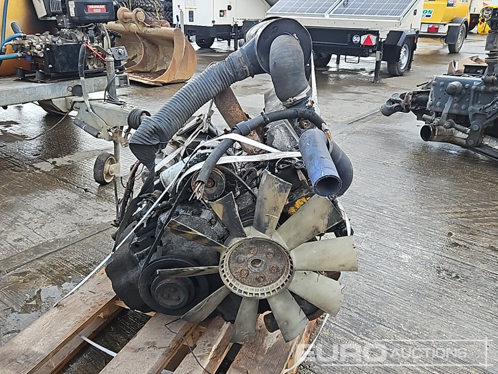 Perkins 4 Cylinder Engine - محرك: صورة 2 Perkins 4 Cylinder Engine - محرك: صورة 2