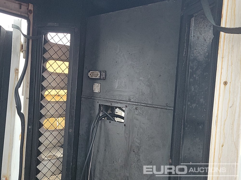 مجموعة المولدات SDMO R110: صورة 26