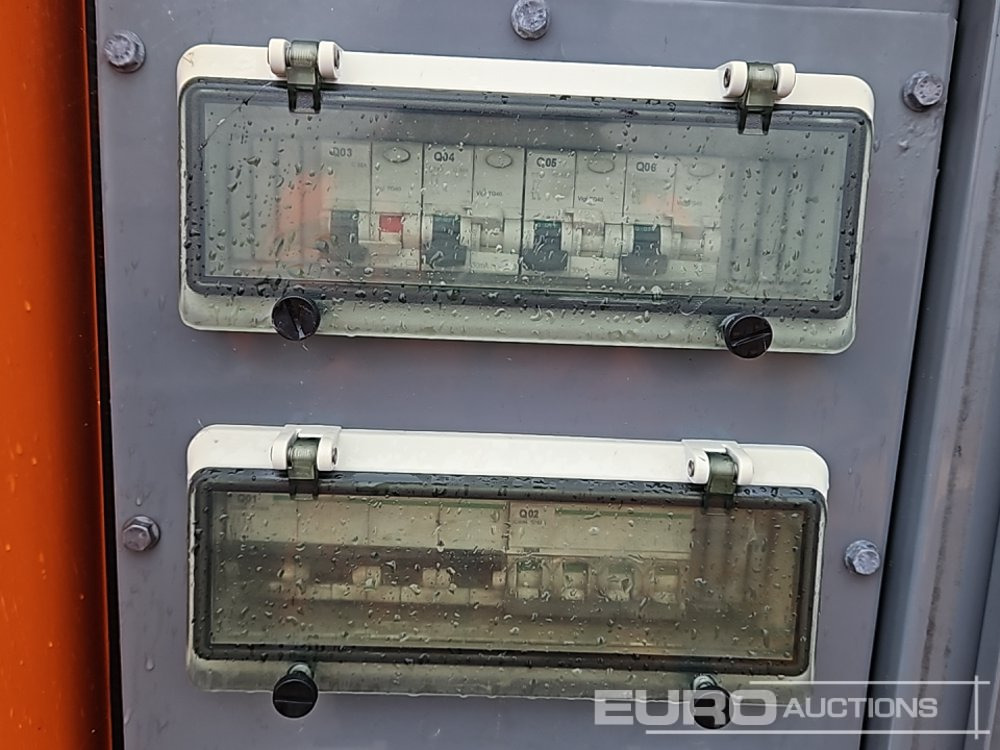 مجموعة المولدات SDMO R165: صورة 34