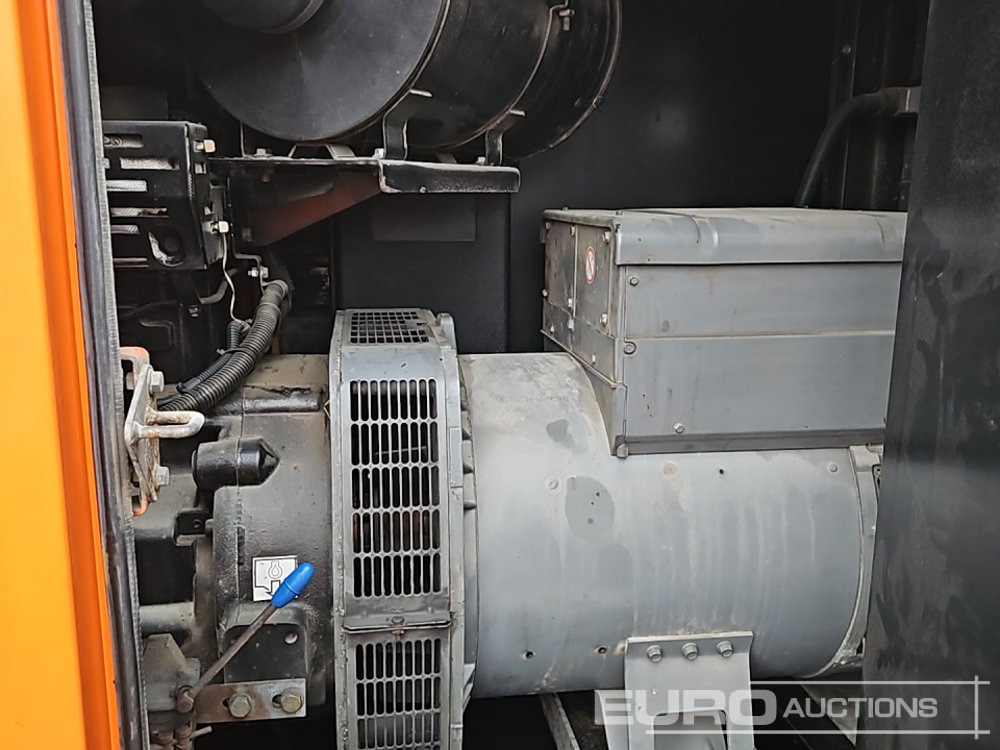 مجموعة المولدات SDMO R165: صورة 10