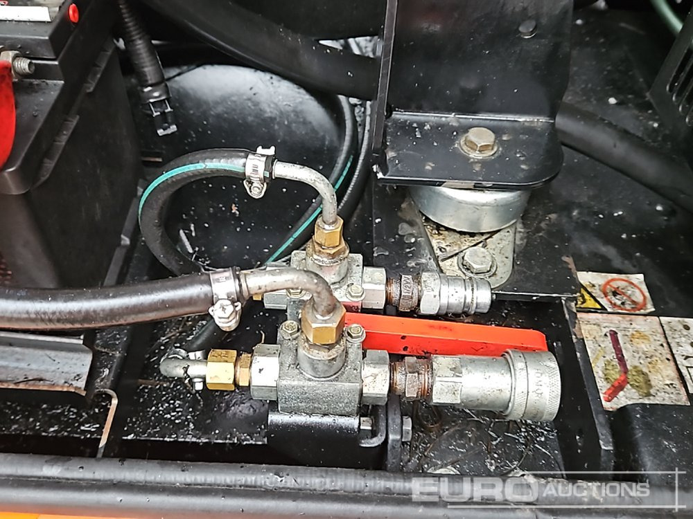 مجموعة المولدات SDMO R165: صورة 25