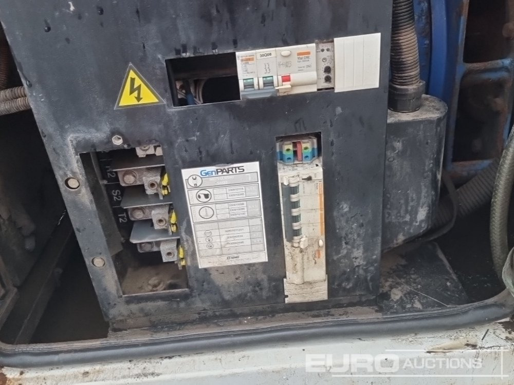 مجموعة المولدات SDMO R22: صورة 11