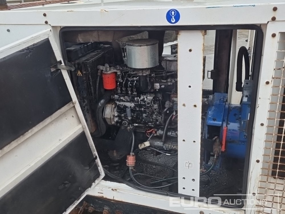 مجموعة المولدات SDMO R22: صورة 18