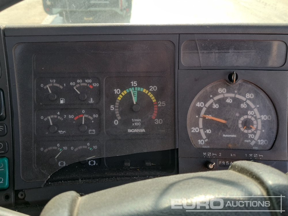 شاحنة صهريج Scania 94D 310: صورة 37