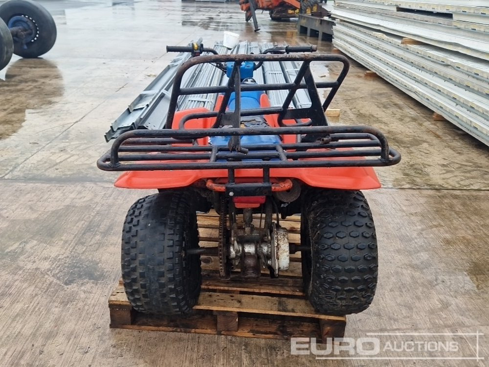 Suzuki 2WD Quad - مركبة لجميع التضاريس: صورة 4 Suzuki 2WD Quad - مركبة لجميع التضاريس: صورة 4