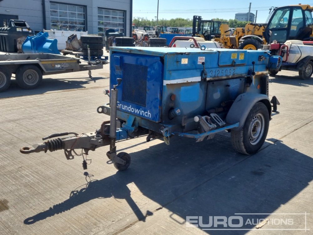 TT UK KW4000 - ونش لإنقاذ السيارات: صورة 1 TT UK KW4000 - ونش لإنقاذ السيارات: صورة 1