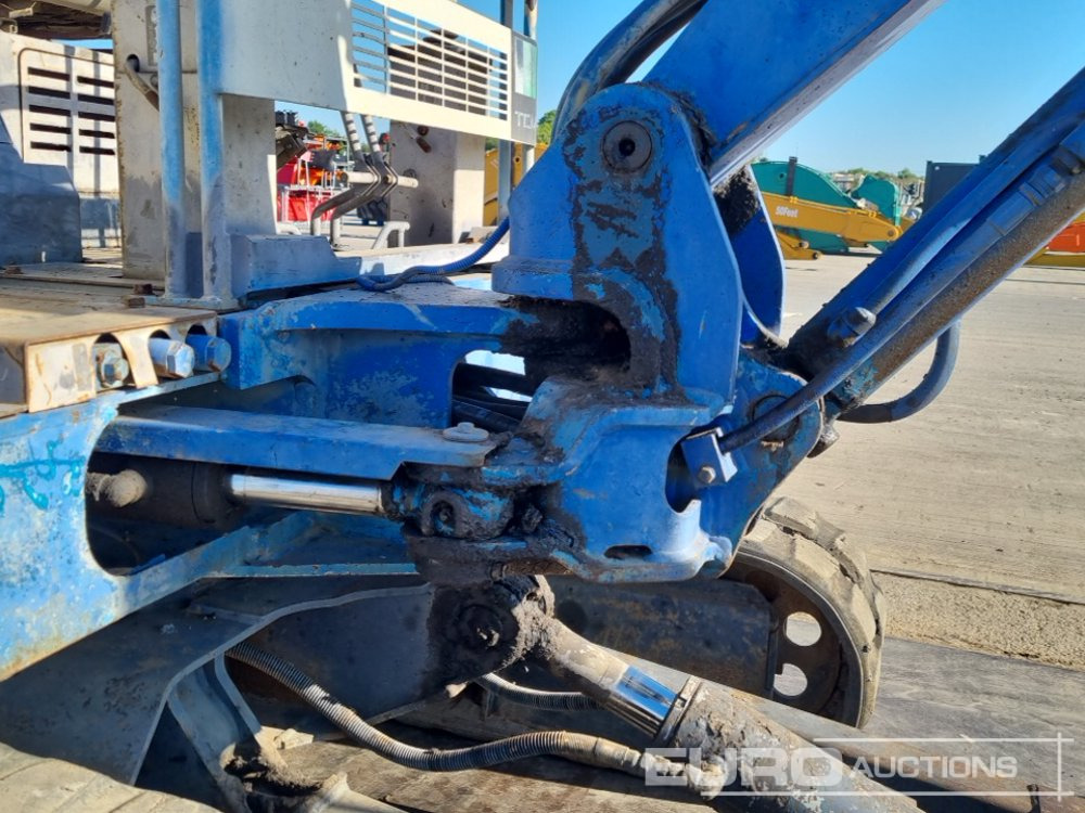 حفارة مُصَّغرة Takeuchi TB030: صورة 25
