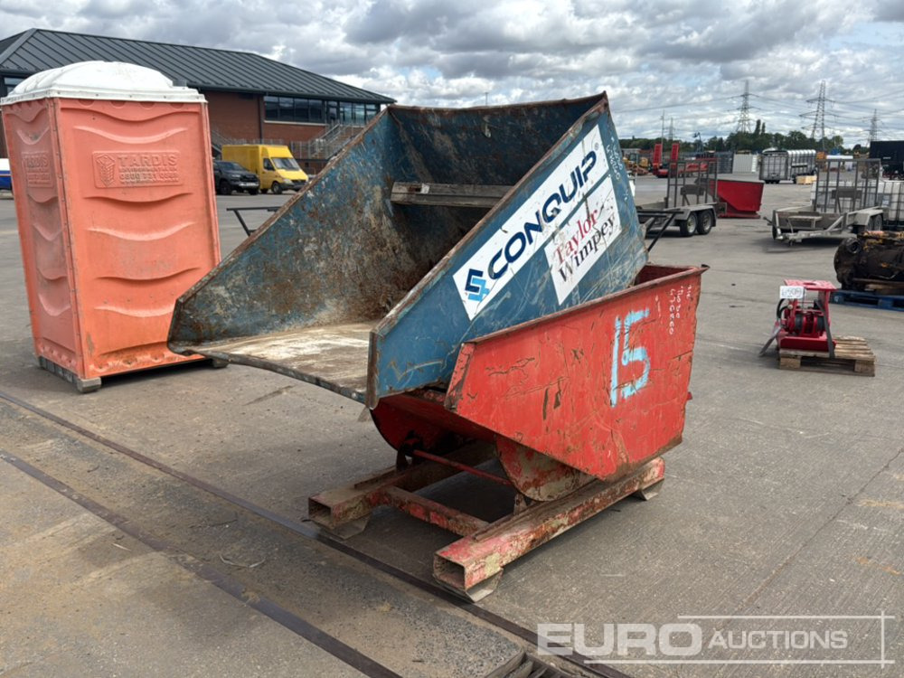Tipping Skip to suit Forklift (2 of) - قادوس بقلاب ذاتي: صورة 1 Tipping Skip to suit Forklift (2 of) - قادوس بقلاب ذاتي: صورة 1
