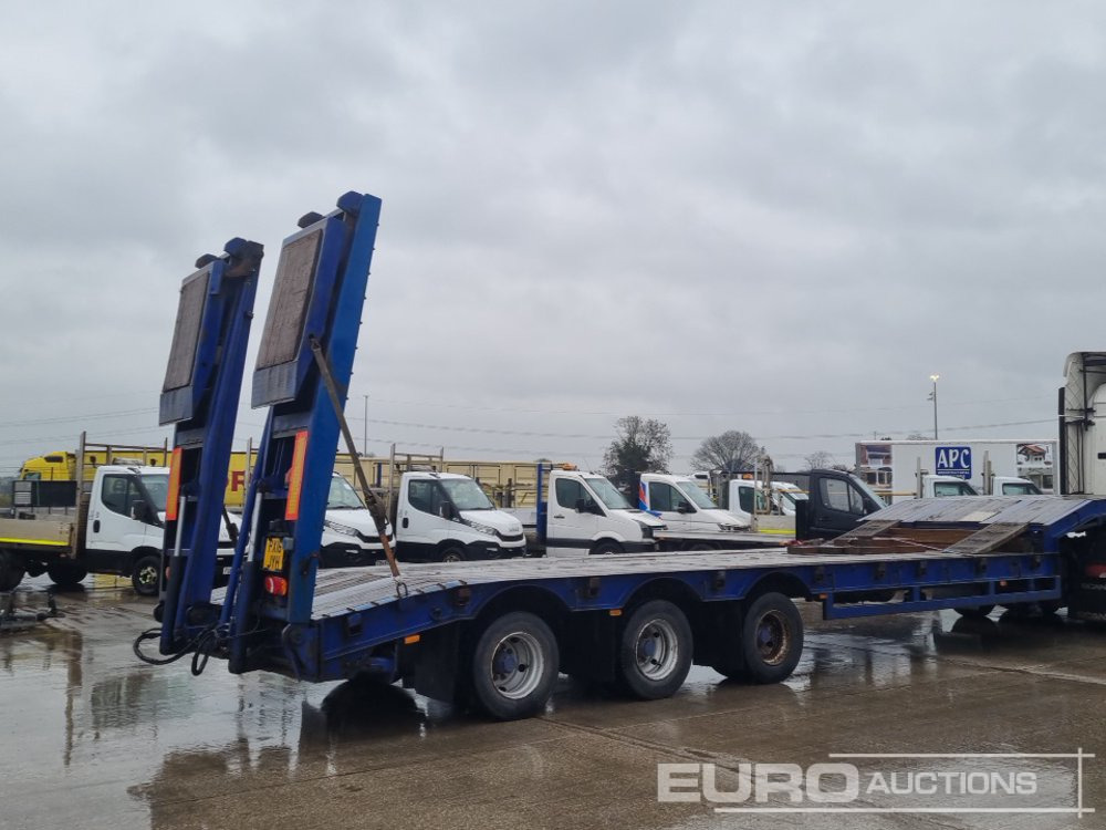 Tirsan Tri Axle Step Frame Low Loader Trailer, Neck Ramps, Out Riggers, Hydraulic Flip Toe Ramps - عربة منخفضة مسطحة نصف مقطورة: صورة 5 Tirsan Tri Axle Step Frame Low Loader Trailer, Neck Ramps, Out Riggers, Hydraulic Flip Toe Ramps - عربة منخفضة مسطحة نصف مقطورة: صورة 5