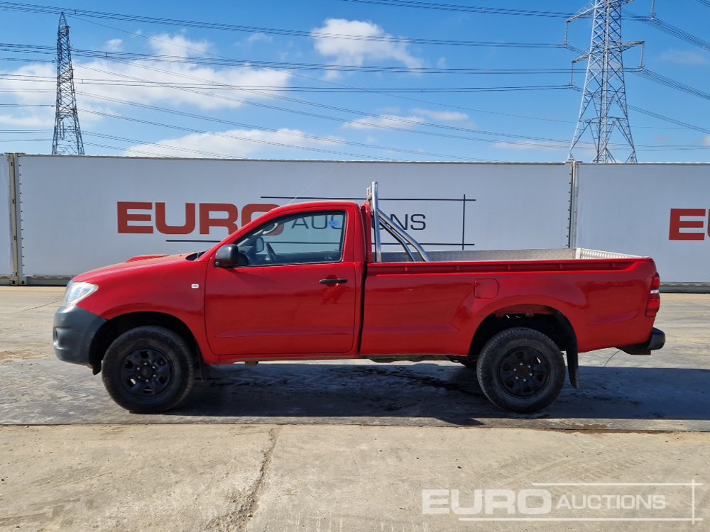 Toyota Hilux - شاحنة البيك أب: صورة 2 Toyota Hilux - شاحنة البيك أب: صورة 2