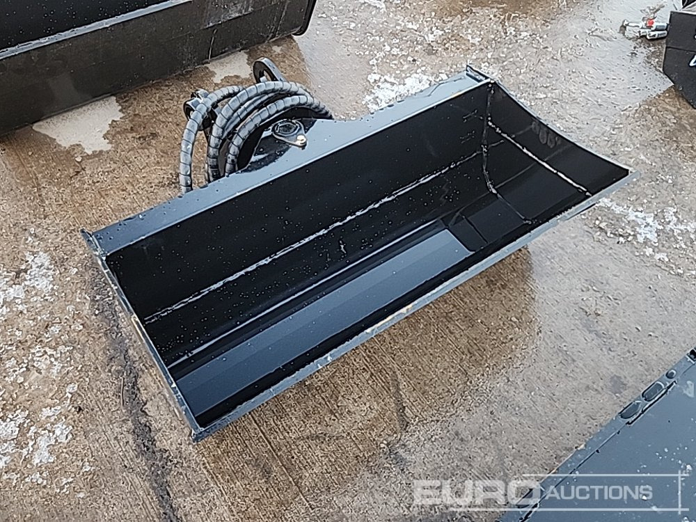Unused 2025 32" Tilting Bucket to suit Mini Excavator - بكت: صورة 1 Unused 2025 32" Tilting Bucket to suit Mini Excavator - بكت: صورة 1