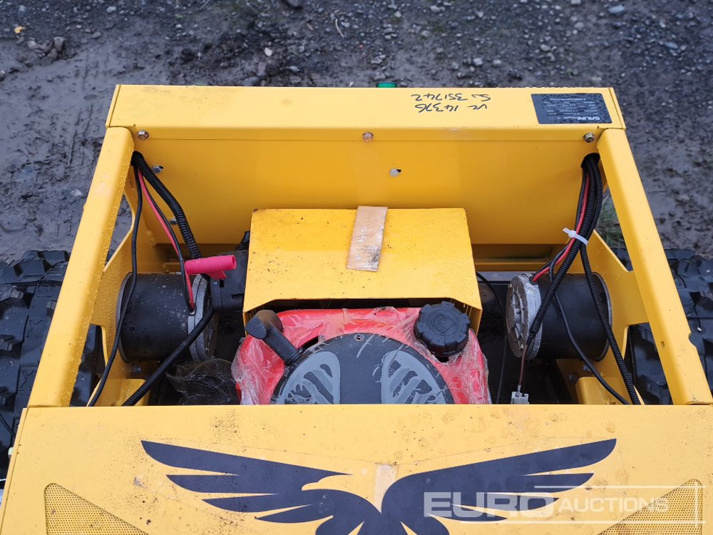 جزازة أعشاب الحدائق Unused 2025 Salini RC-900 Radio Controlled Tracked Lawnmower (Controls in Office): صورة 14 جزازة أعشاب الحدائق Unused 2025 Salini RC-900 Radio Controlled Tracked Lawnmower (Controls in Office): صورة 14