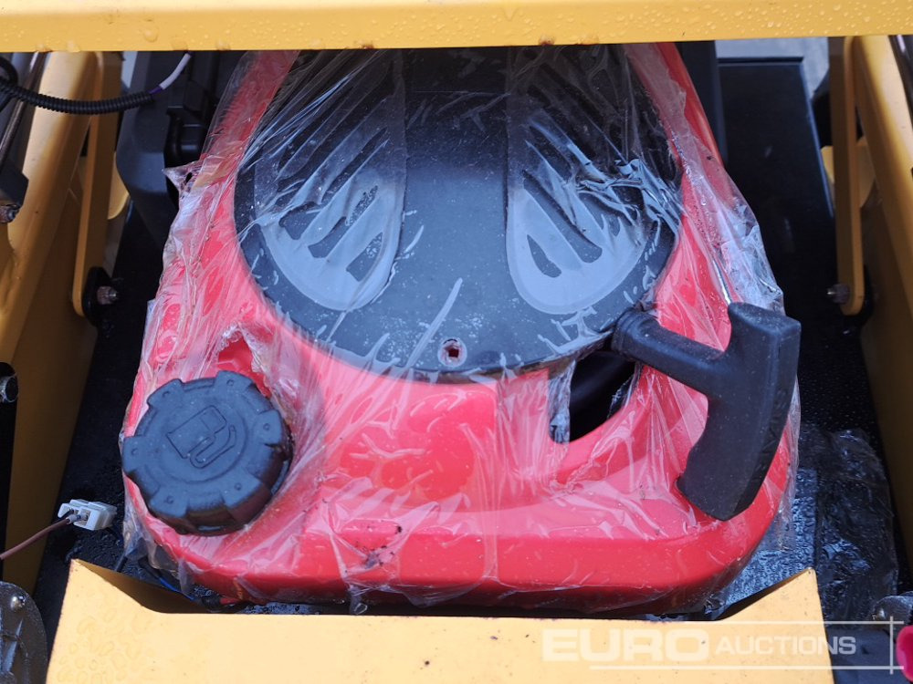 جزازة أعشاب الحدائق Unused 2025 Salini RC-900 Radio Controlled Tracked Lawnmower (Controls in Office): صورة 17 جزازة أعشاب الحدائق Unused 2025 Salini RC-900 Radio Controlled Tracked Lawnmower (Controls in Office): صورة 17