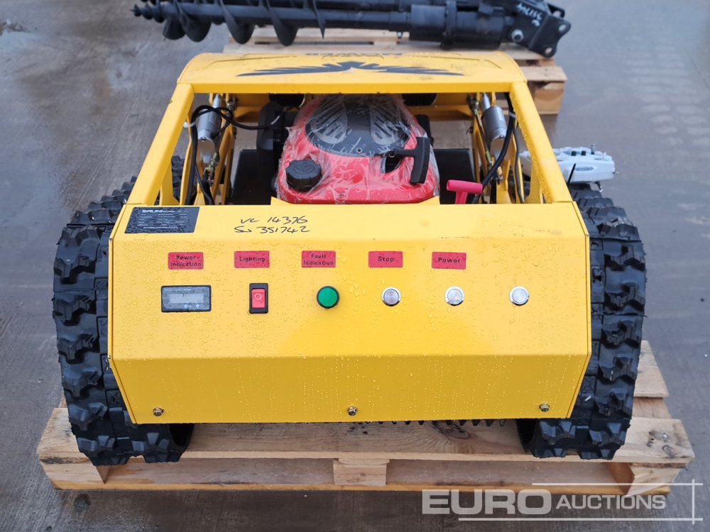 Unused 2025 Salini RC-900 Radio Controlled Tracked Lawnmower (Controls in Office) - جزازة أعشاب الحدائق: صورة 4 Unused 2025 Salini RC-900 Radio Controlled Tracked Lawnmower (Controls in Office) - جزازة أعشاب الحدائق: صورة 4