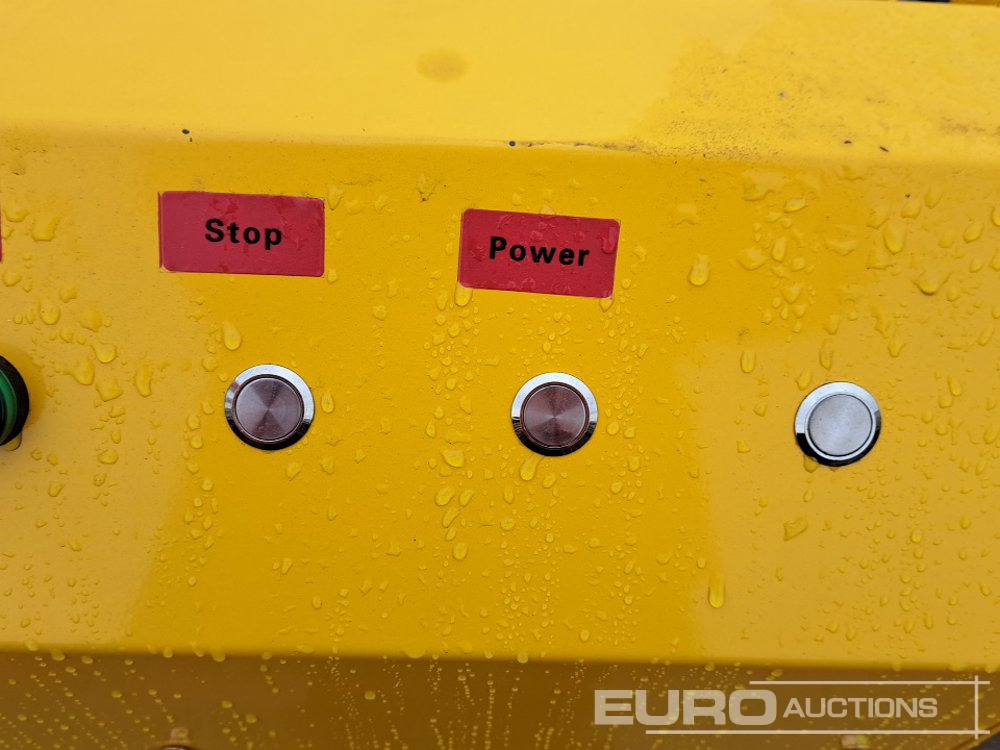 جزازة أعشاب الحدائق Unused 2025 Salini RC-900 Radio Controlled Tracked Lawnmower (Controls in Office): صورة 21 جزازة أعشاب الحدائق Unused 2025 Salini RC-900 Radio Controlled Tracked Lawnmower (Controls in Office): صورة 21