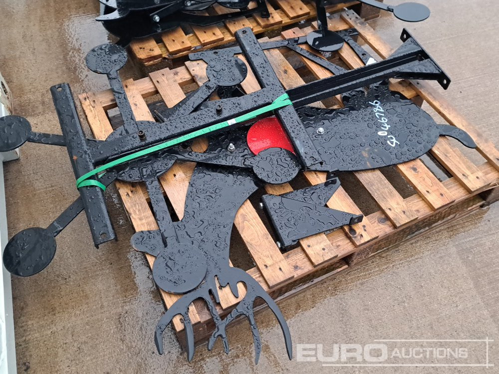 Unused 2025 Shooting Target (2 of) - معدات الورش: صورة 1 Unused 2025 Shooting Target (2 of) - معدات الورش: صورة 1