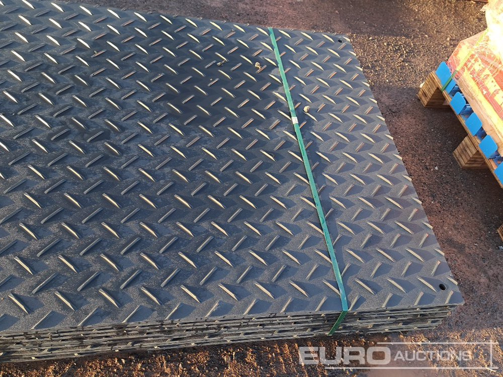 معدات البناء Unused 8' x 4' Plastic Road Mats (10 of): صورة 7