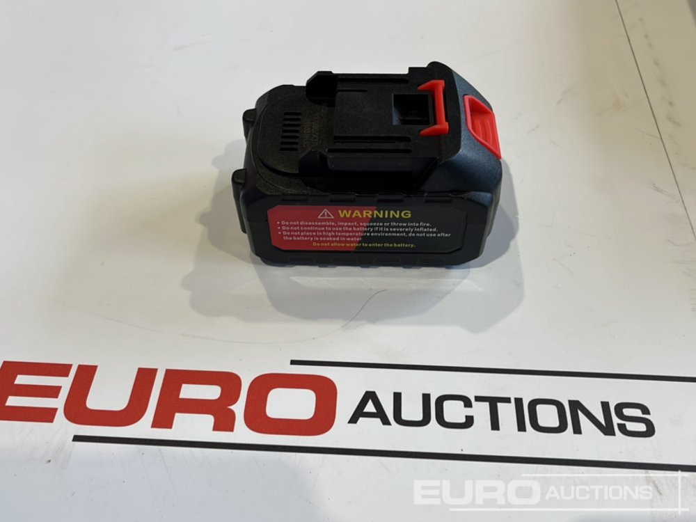 معدات الورش Unused Boss 21 Volt Lithium Battery Cordless Grease Gun: صورة 7
