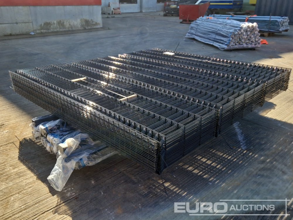 Unused Galvanised & Powder Coated Heavy Duty (5mm) Wire Mesh Fencing, 25 x H2.4m x W2.2m Panels, 26 x 60mm x 60mm x3m Posts, with Fittings (Black) - معدات البناء: صورة 5 Unused Galvanised & Powder Coated Heavy Duty (5mm) Wire Mesh Fencing, 25 x H2.4m x W2.2m Panels, 26 x 60mm x 60mm x3m Posts, with Fittings (Black) - معدات البناء: صورة 5