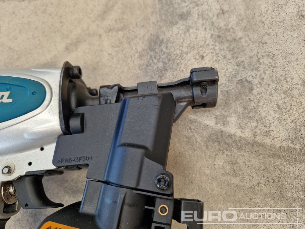 معدات الورش Unused Makita AN454  Pneumatic Nailer (Body Only): صورة 11