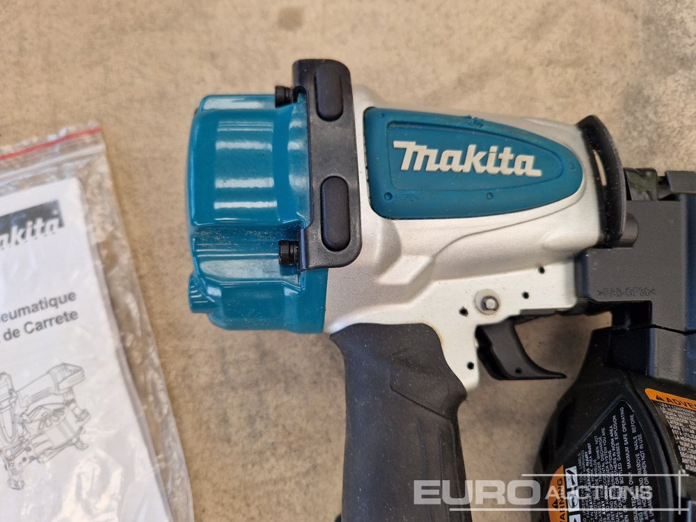 معدات الورش Unused Makita AN454  Pneumatic Nailer (Body Only): صورة 10