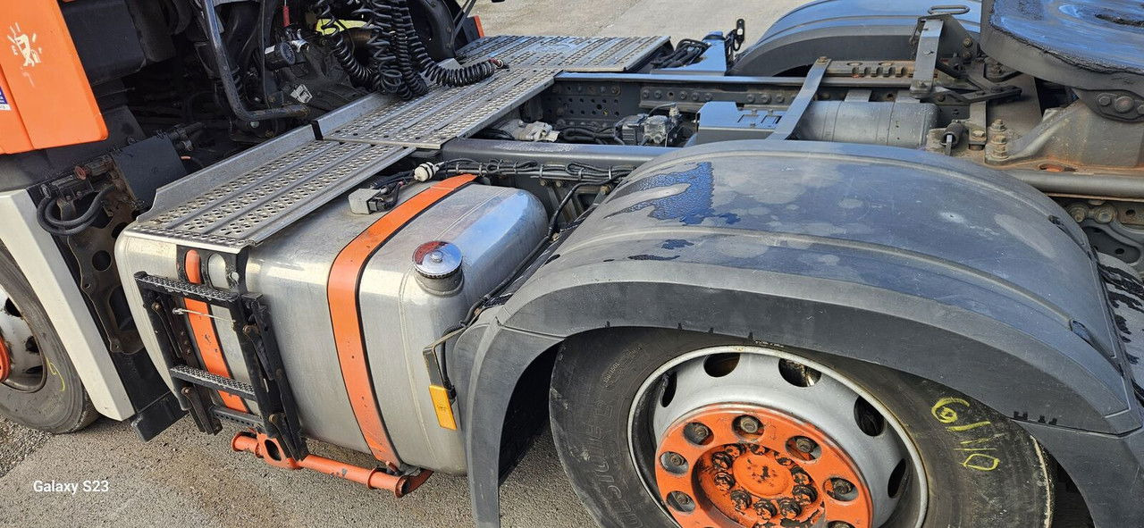 Mercedes-Benz Actros 2548 - وحدة جر: صورة 3 Mercedes-Benz Actros 2548 - وحدة جر: صورة 3