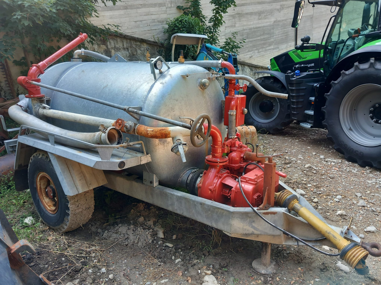 Carrobotte usato Galli 35 q.li - صهريج السماد السائل: صورة 1 Carrobotte usato Galli 35 q.li - صهريج السماد السائل: صورة 1