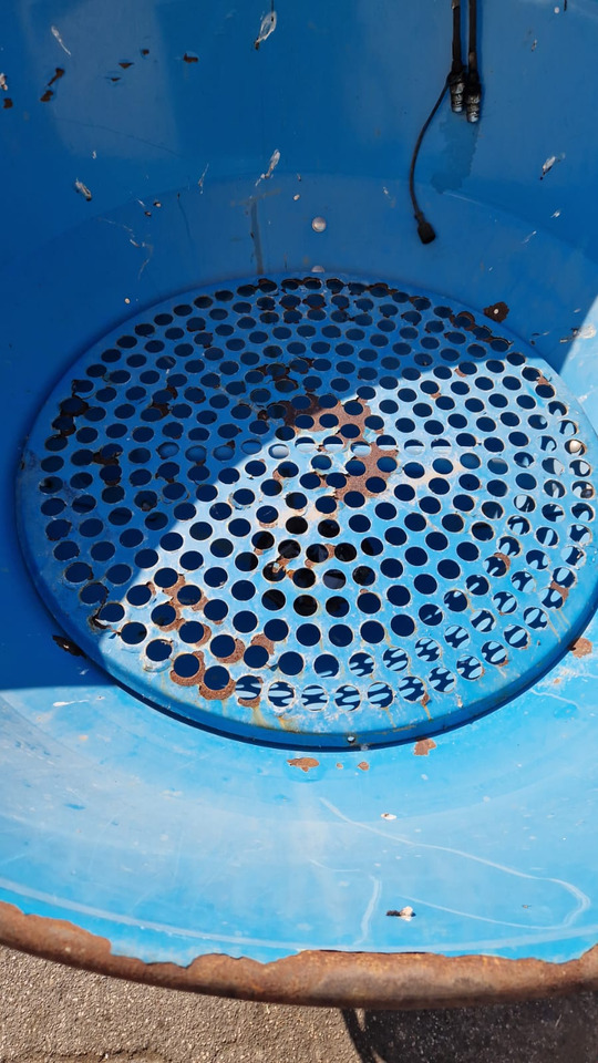 Spandiconcime usato Gamberini Magnum 750 - آلة رش السماد: صورة 2 Spandiconcime usato Gamberini Magnum 750 - آلة رش السماد: صورة 2