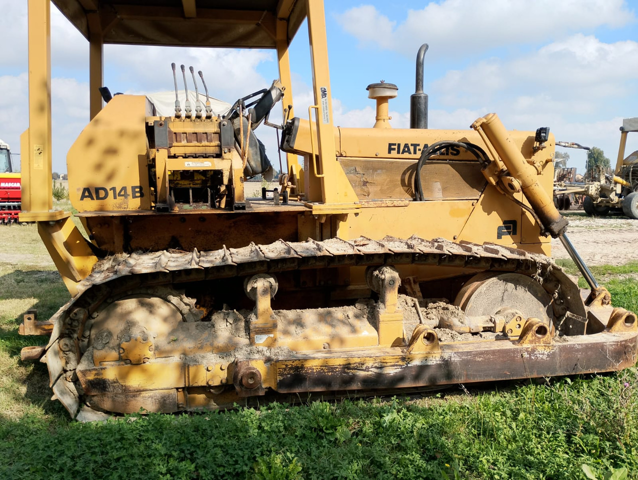 Trattore usato Fiat Allis AD14B - جرار: صورة 1 Trattore usato Fiat Allis AD14B - جرار: صورة 1