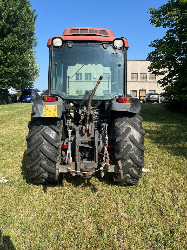 Trattore usato New Holland TNF90 - جرار: صورة 3 Trattore usato New Holland TNF90 - جرار: صورة 3