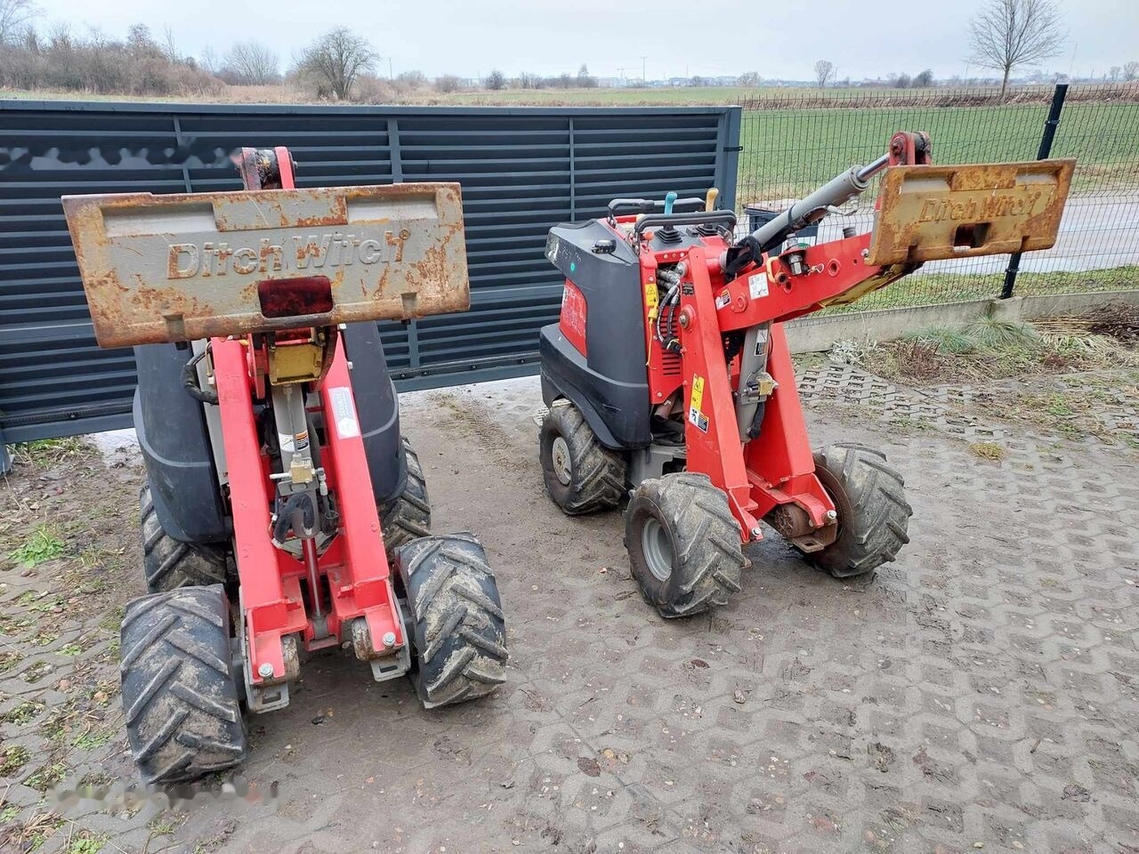 Ditch-Witch Zahn R300 - حفارة الخنادق: صورة 5 Ditch-Witch Zahn R300 - حفارة الخنادق: صورة 5