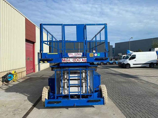 Holland lift Twinstar A-125EV, Schaar hoogwerker - معدات الوصول: صورة 3 Holland lift Twinstar A-125EV, Schaar hoogwerker - معدات الوصول: صورة 3