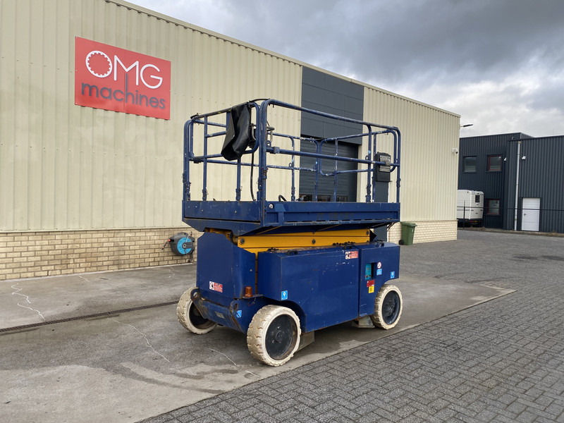 Iteco IT12151, Schaar hoogwerker, 14 meter - رافعة هيدروليكية مقصية: صورة 2 Iteco IT12151, Schaar hoogwerker, 14 meter - رافعة هيدروليكية مقصية: صورة 2