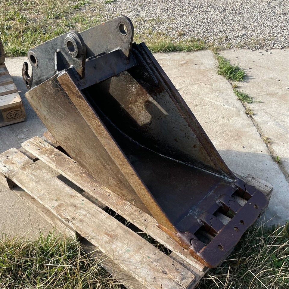 بكت - جرافة حفار ABC 45cm: صورة 11 بكت - جرافة حفار ABC 45cm: صورة 11