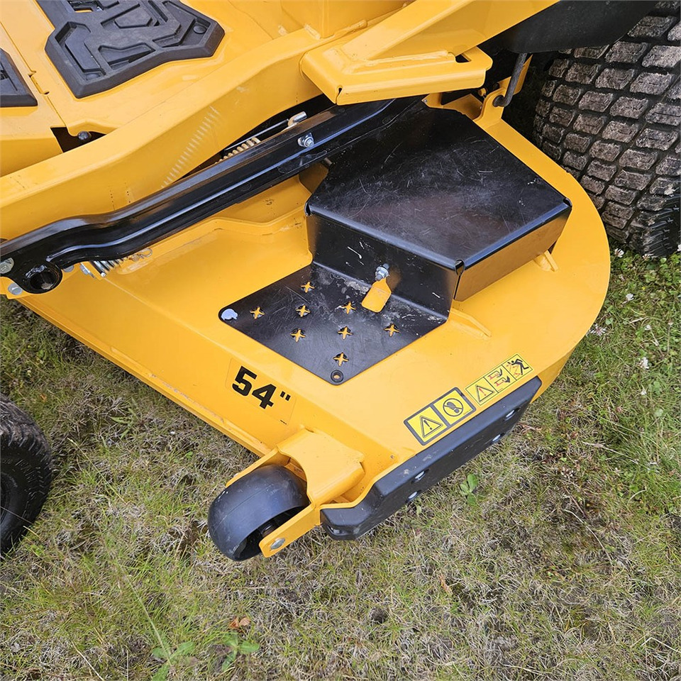 جزازة أعشاب الحدائق ABC Cub Cadet XZ8 Zero Turn: صورة 11