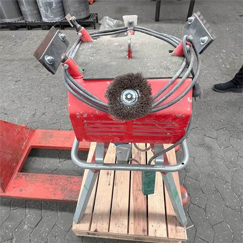 ABC Puliscimattoni - آلة أسفلت: صورة 1 ABC Puliscimattoni - آلة أسفلت: صورة 1