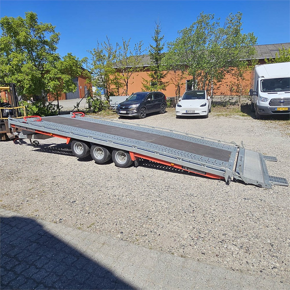 Brian James T6 Transporter - مقطورة سيارة: صورة 1 Brian James T6 Transporter - مقطورة سيارة: صورة 1